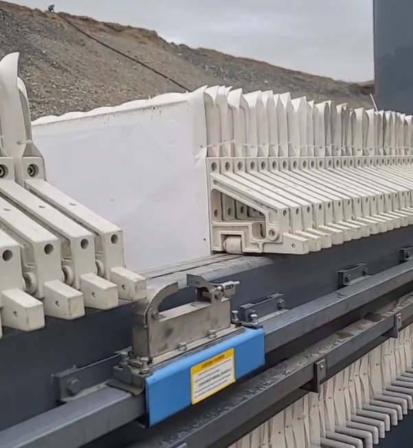 砂石廠500平米壓濾機(jī)使用案例